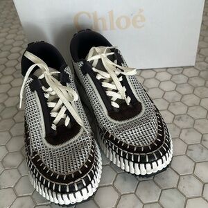 Chloe Nama Stitch Walking Sneaker